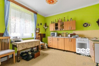 Rodinný dom v centre Malinova na pozemku 1143 m² - 4