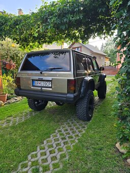 Jeep cherokee xj - 4