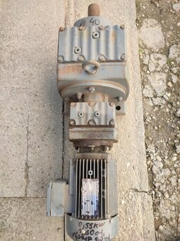 MOTORY SO SILNYMI PREVODOVKAMI - 4