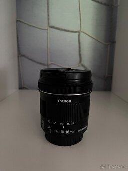 Canon EF-S 55-250mm f/4-5.6 IS STM + Sirokouhlý objektiv 10- - 4