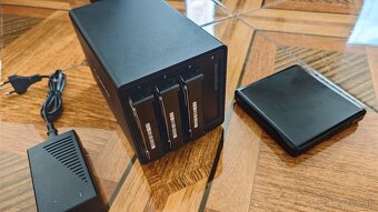 ORICO-NS400RC3 (4 Bay Type-C Hard Drive Enclosure) - 4