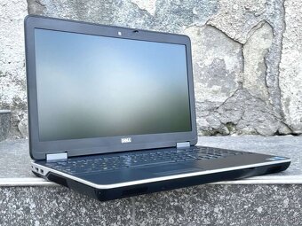 Výkonný Dell Latitude E6540 | i7 • 8GB RAM • 256GB SSD - 4
