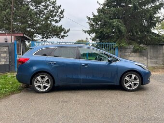 KIA Ceed Combi 1.4 CVVT - 4