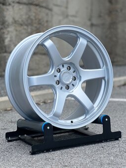 Disky Japan racing R18 SL03 5x100 - 4