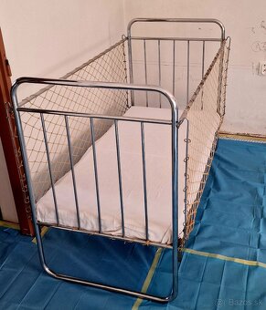 Predám retro detskú chromovú postieľku - 4