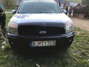 Ford fusion - 4
