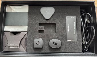 BlackBerry Porsche Design P’9982 - 4