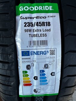 5x112 R18 8J Škoda Superb + 235/45 R18 letné (2025) - 4