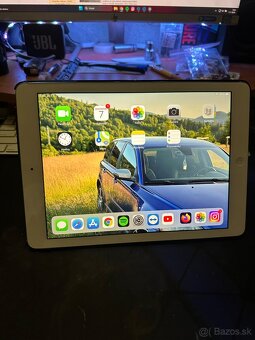 Predám Apple iPad Air Silver WiFi 32GB + púzdro - 4