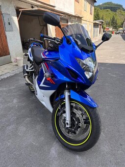 Suzuki GSX650F - 4