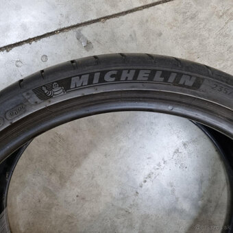 Letné pneumatiky 235/35R20 MICHELIN DOT3222 - 4