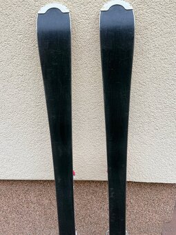 Dievčenské zjazdové lyže Rossignol+palice - 4