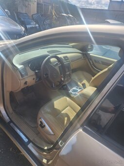 Rozpredám mercedes r350i 200kw long w251 - 4