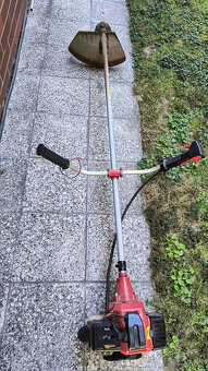 Predám motorovú strunovú kosačku Straus - 4