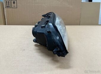 LEVÁ PŘEDNÍ LAMPA VOLVO V70 XENON - 4