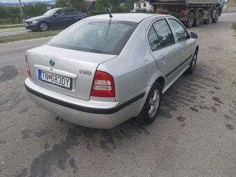 Škoda Octavia 1.6 Ambiente - 4