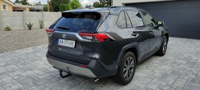 Toyota RAV4-2,0 benzín automat,r.2024=4.000 km - 4