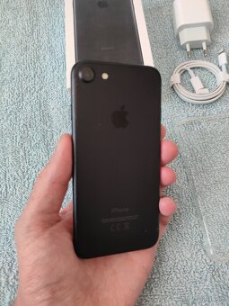 Apple iphone 7 32GB Black - 4
