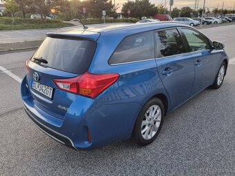 Auris 2.0 d 2014 - 4