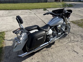 Yamaha XV 1900 Midnight star - 4