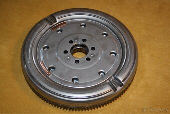 DSG dvojhmotný zotrvačník LUK 415074409 6 stup. - 4