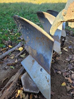 Predám kvalitný pluh štvorák - 4