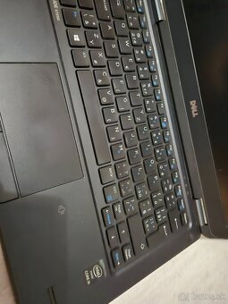 LATITUDE E7250 4GB RAM Windows 10 PRO i5 2.3GHZ - 4