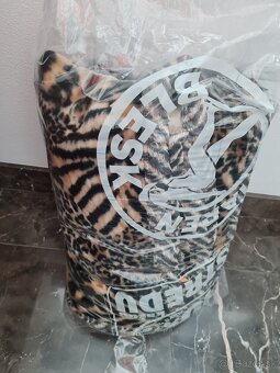 Predám 2 luxusné deky na dvojposteľ - 4