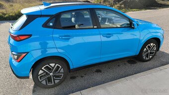 Hyundai Kona Electric 100 kW, 136 koni, 23 439 km, Top stav - 4
