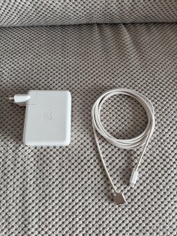 Apple MacBook Pro 16 M1 / 16 GB RAM / 1 TB SSD - 4