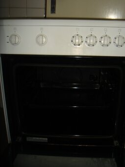 Sporák - keramický - 4