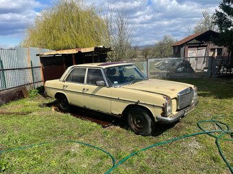 W114 w115 200D 1974 - 4