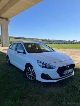 Hyundai i30 kombi 1,6 CRDI 85kw 7/2019 - 4