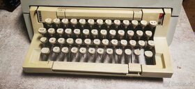 Písací stroj Olivetti - 4