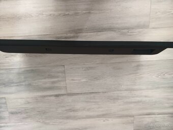 Sony Bravia 43" LED TV – Full HD, HDMI, USB - 4