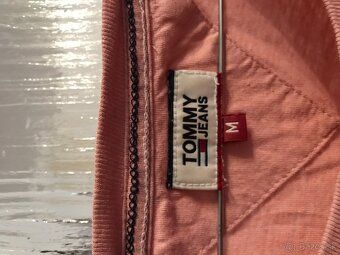 TOMMY HILFIGER originál pudrove damske tricko S/M - 4
