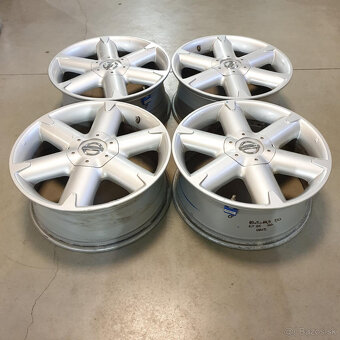 NISSAN disky 5x114,3 R18 7,5J ET35 - 4