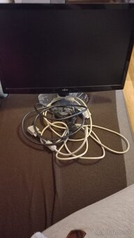 monitor k PC Fujitsch - 4