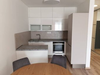 PRENÁJOM - 3 izbový byt v novostavbe Tabáň - Nitra, Centrum - 4