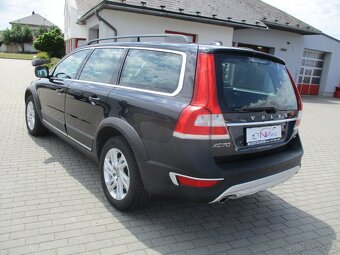VOLVO XC70 2,4D 133kw Geartronic Momentum AWD 2015 - 4