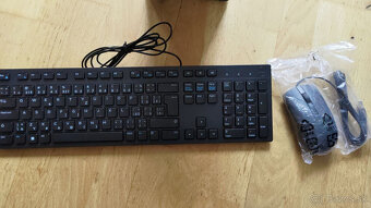 Kancelářský PC Dell Vostro 3888 i510400, 240GB SSD - 4