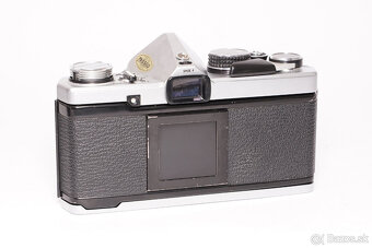 Olympus OM-2N, Zuiko 50mm/1,8 - 4