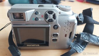 OLYMPUS CAMEDIA C-3020 ZOOM - 4