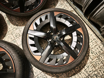 Cupra Leon - orig. 19" alu letná sada DOT 24 - 4