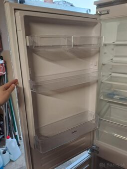 Predám vstavanú chladničku - 4