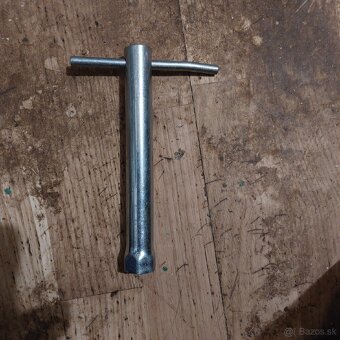 Sviečkovy klúč - 4