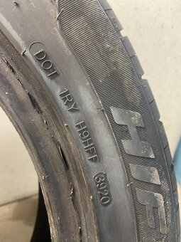 Letné pneu 215/55 r17 - 4