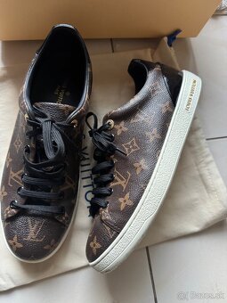 Tenisky LV velkost 40 sedi na 39,5-40 - 4
