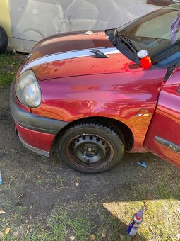 Predám Renault Clio 2 - 4