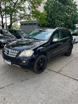 Mercedes Benz ML320 - 4